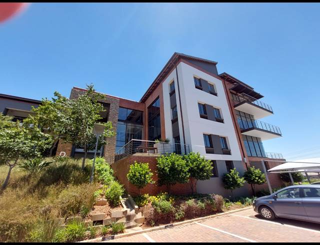 389M² OFFICE TO LET IN GREENSTONE HILL